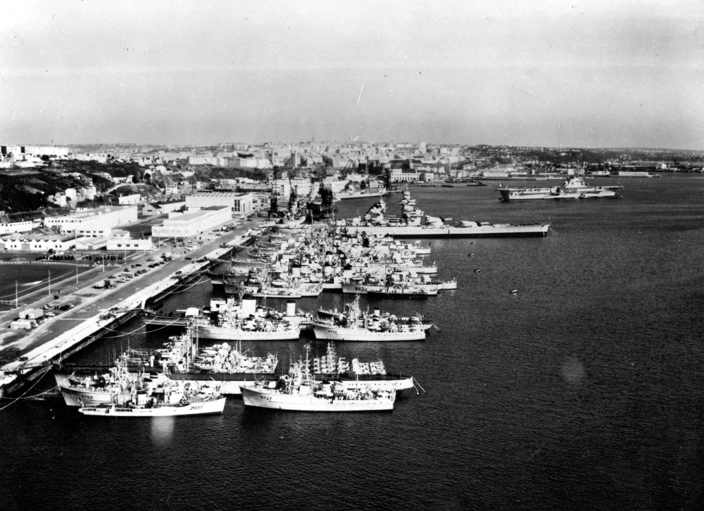 [Les ports militaires de métropole] Port de Brest - TOME 1 - Page 21 2fi02210